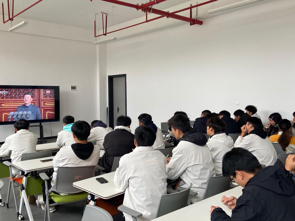 体育系开展“强国有我——为中国现代化建设贡献青春力量”团课