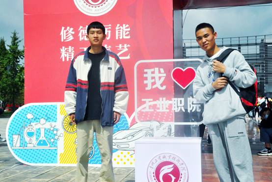 说明: C:\Users\wy\AppData\Local\Temp\Rar$DIa10204.48375\DSC_0645_副本.jpg